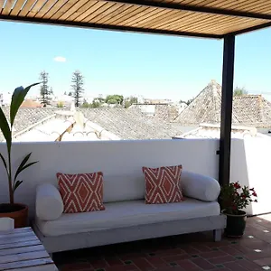 https://calcada-guesthouse.hotelaalgarve.com